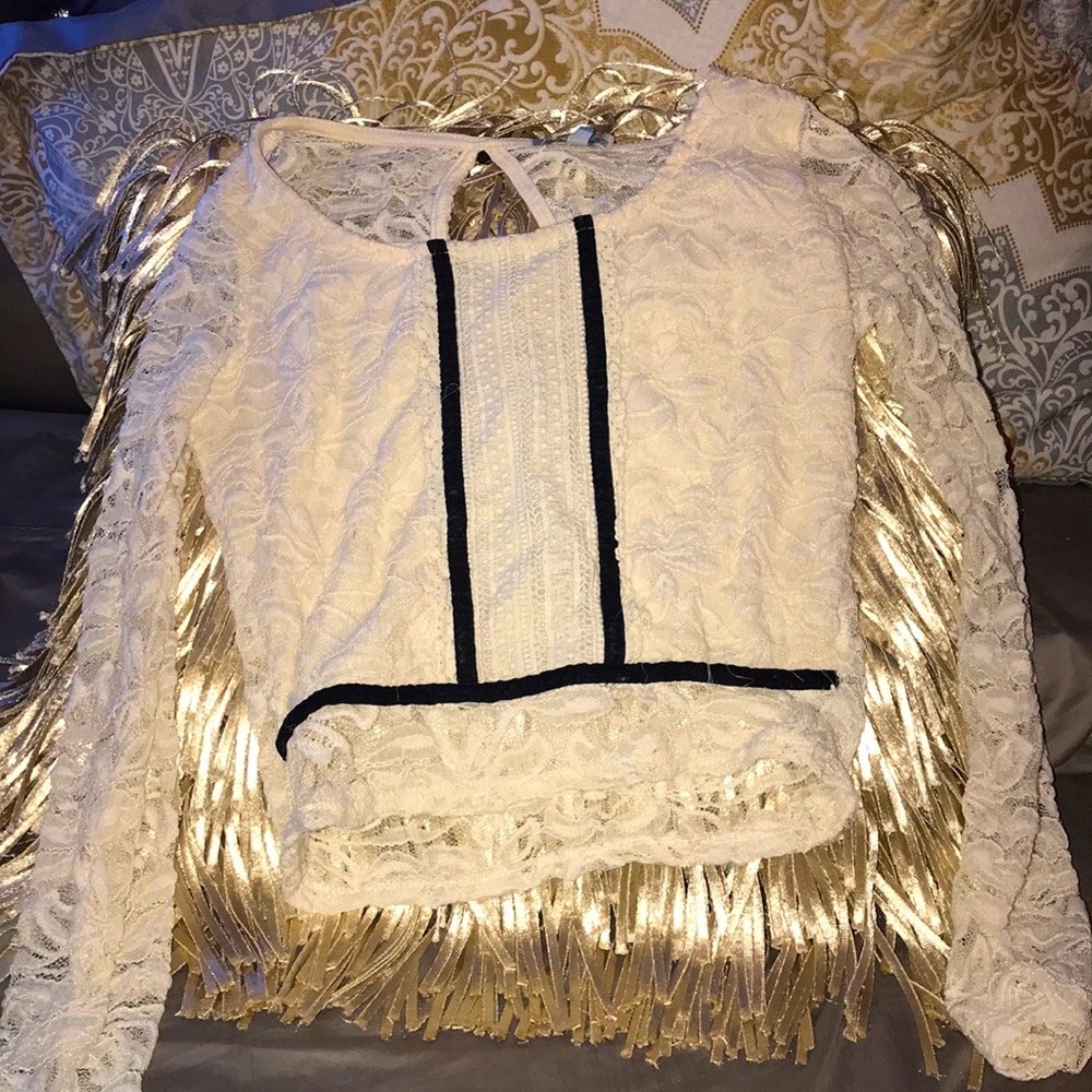 Crop top long sleeve with floral designs